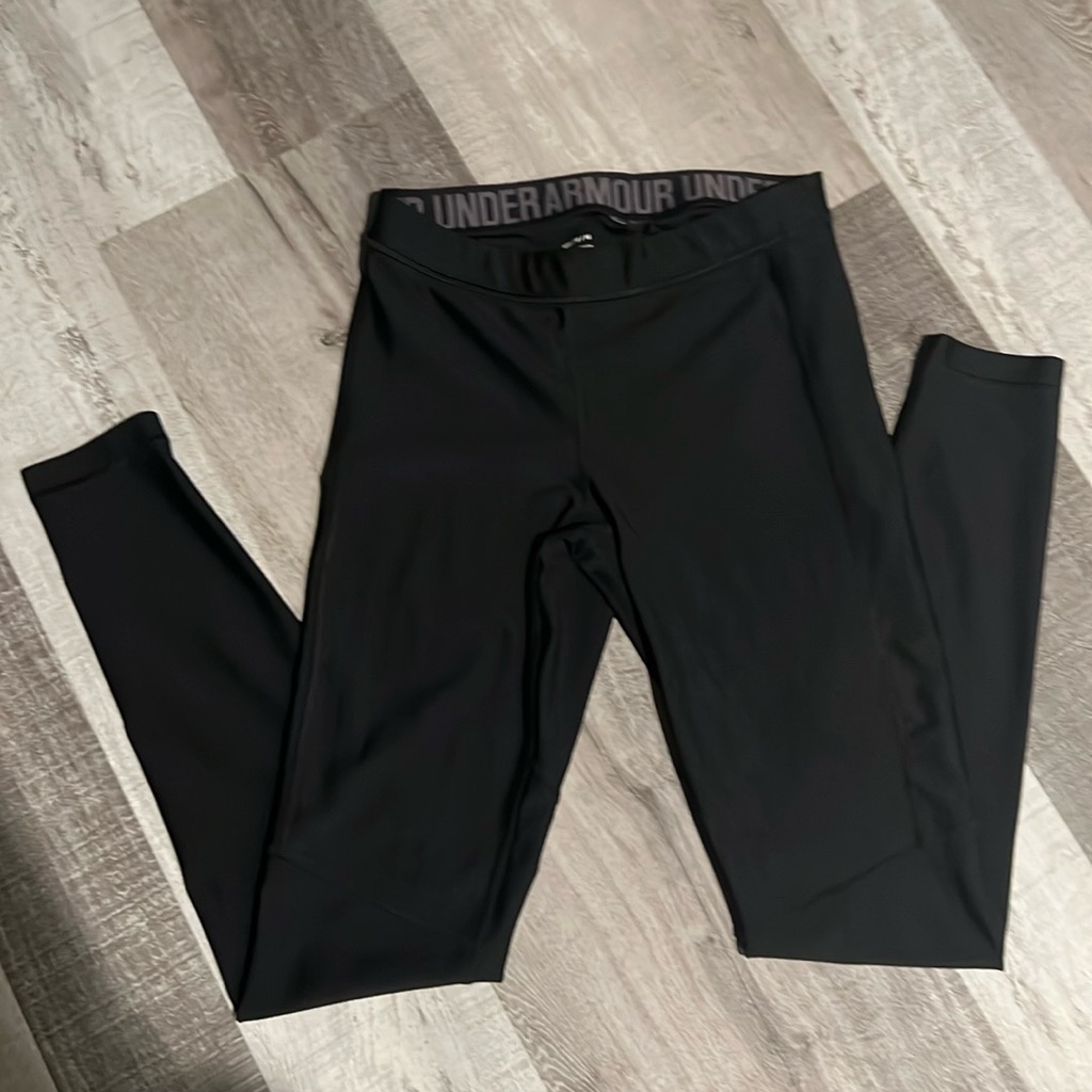Previously Loved Ua Size M